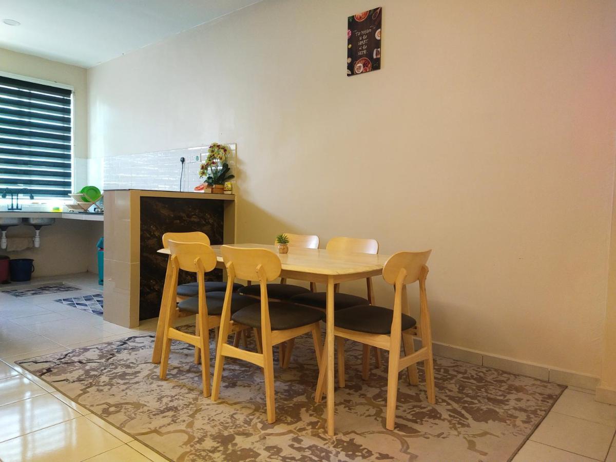 Axaida Homestay Parit Jawa Bakar Parit Exteriér fotografie